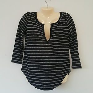 Athleta Black/ White Stripe Knit Hi-Lo Shirt XS